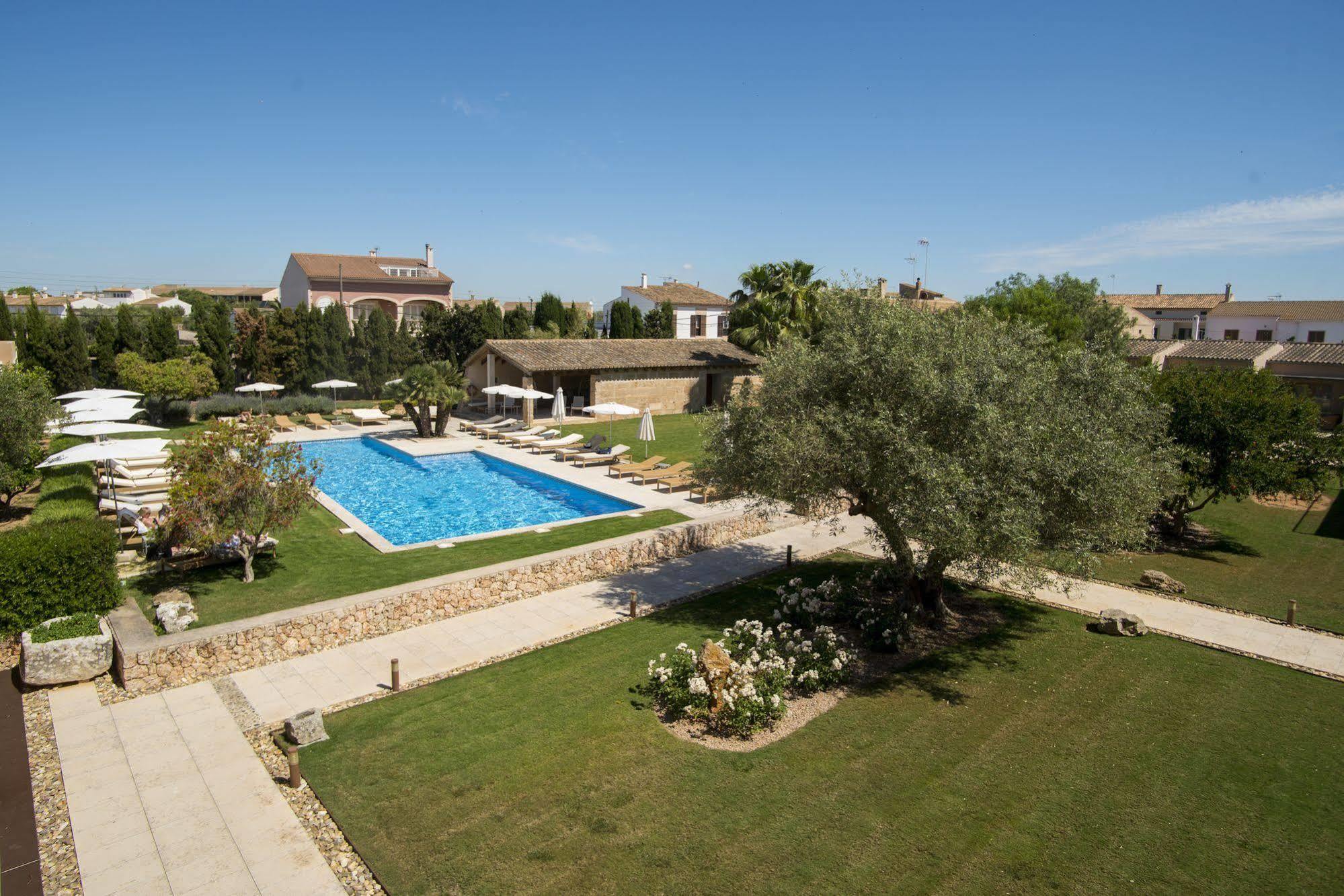 Hotel Ca'N Bonico Ses Salines  Exterior photo